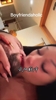 深陷爱情漩涡！克莱与女友亲吻大秀恩爱